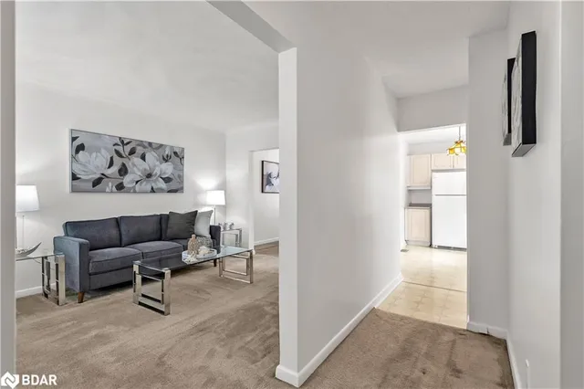 Additional image 6 of 55 Laurel Ave