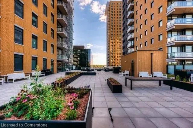 Additional image 29 of 104 Garment St Unit 1010