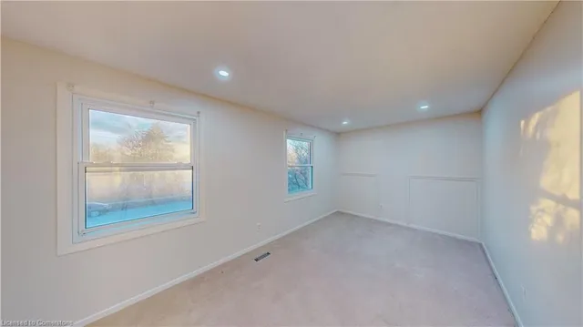 Additional image 17 of 118 Rolling Meadows Dr