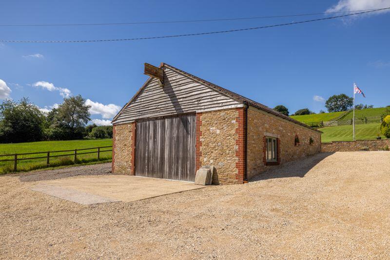 Additional image 5 of Stunning rural home with land near Caste Cary.