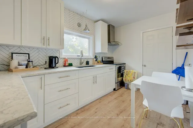 Additional image 8 of 46 Cherry St