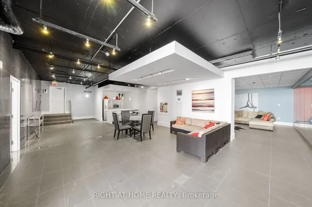 Primary image of 256 Jarvis St Unit 5A