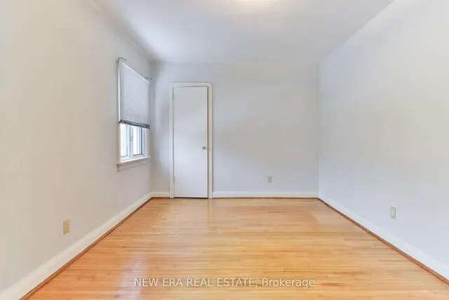 Additional image 16 of 27 Dell Park Ave