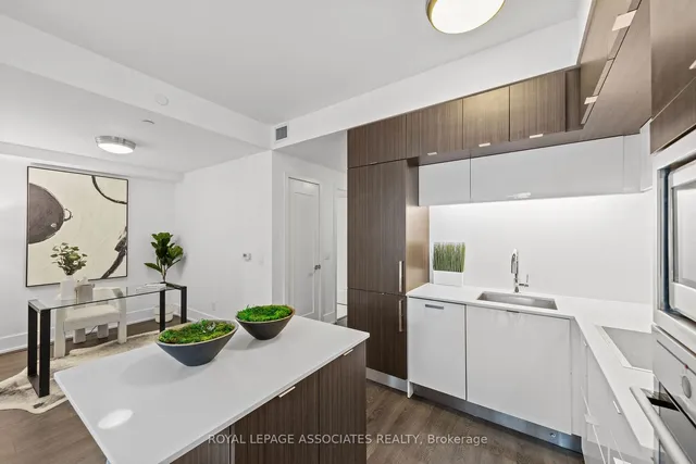 Additional image 9 of 15 Merchants' Wharf Unit 507