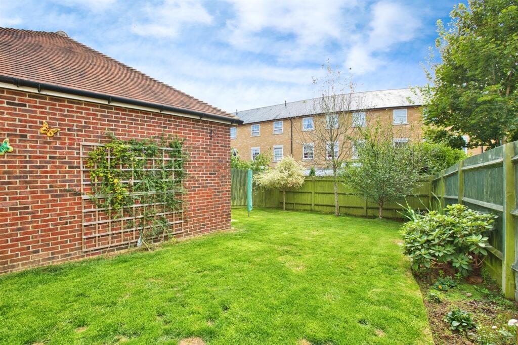 Additional image 17 of Newcross Crescent, Yeovil