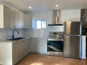 Additional image 4 of 106 Home St N