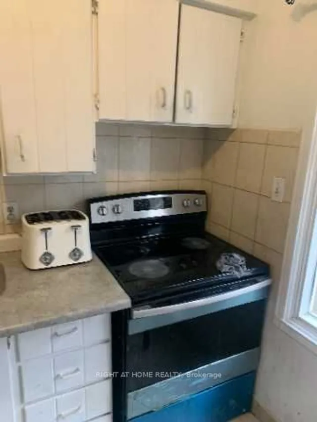 Additional image 10 of 40 Rexdale Blvd Unit 31