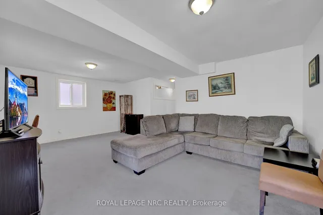 Additional image 34 of 27 Hollyridge Cres