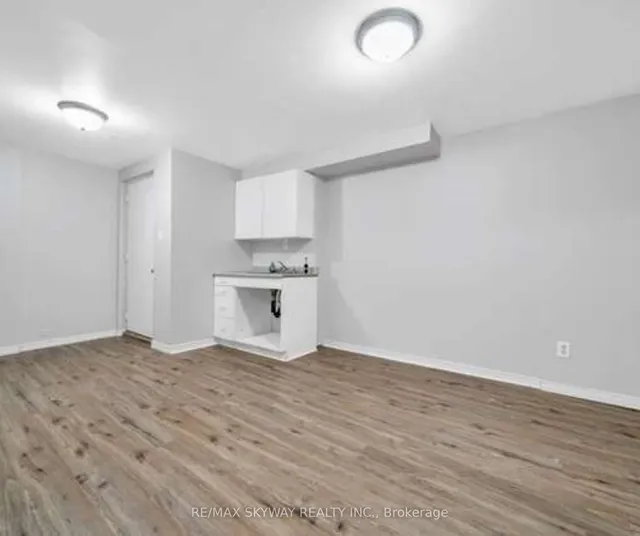 Additional image 39 of 445 Pioneer Dr Unit 5