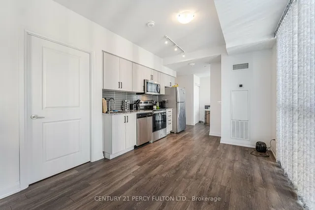 Additional image 17 of 10 Meadowglen Pl Unit 611