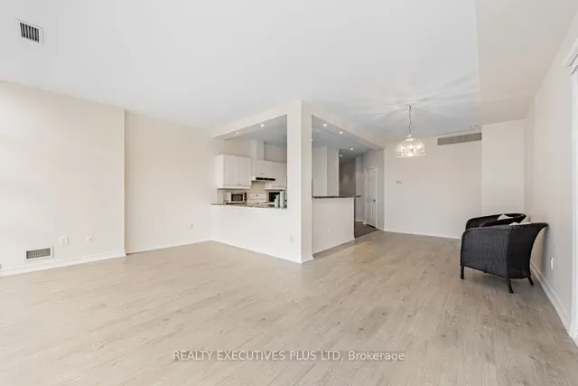 Additional image 9 of 1 Leaside Park Dr Unit 709