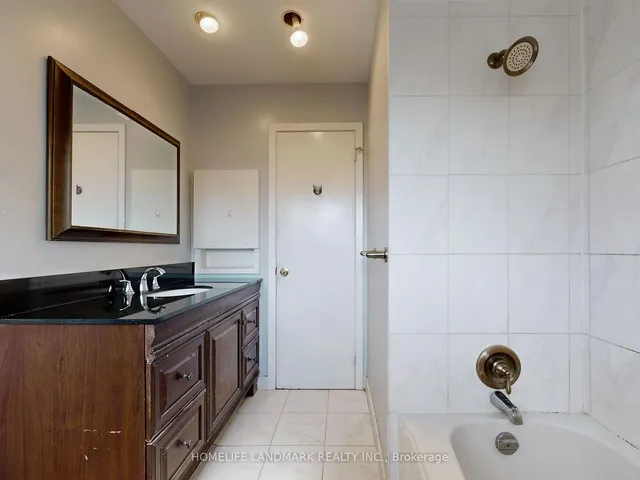 Additional image 24 of 714 Conacher Dr