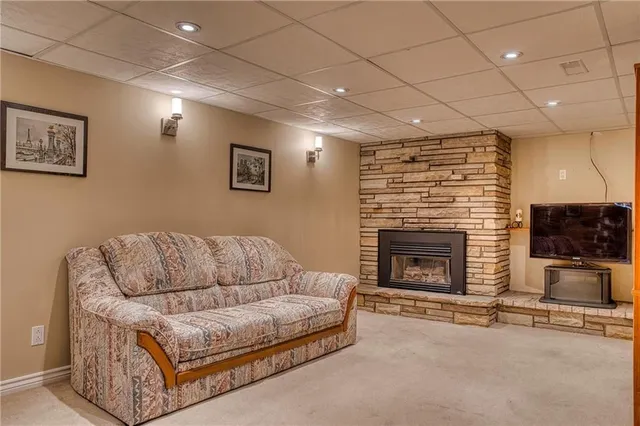 Additional image 19 of 55 CROSBY Dr