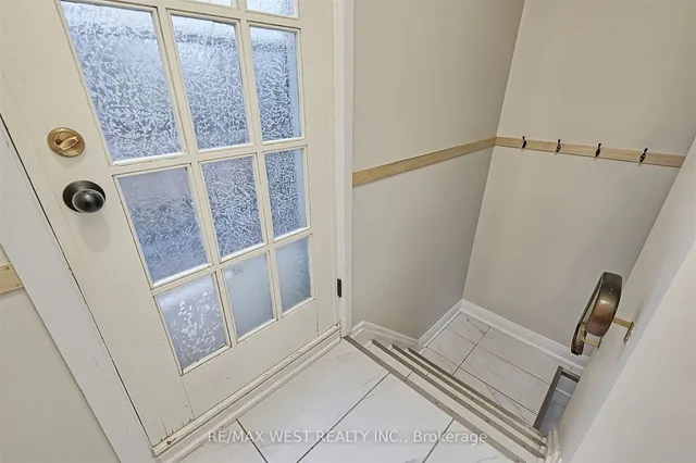 Additional image 18 of 427 Strathmore Blvd