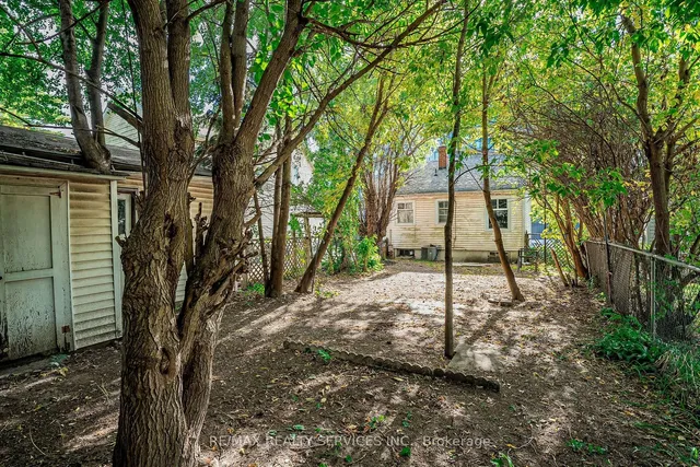 Additional image 11 of 9 Avon Park Dr