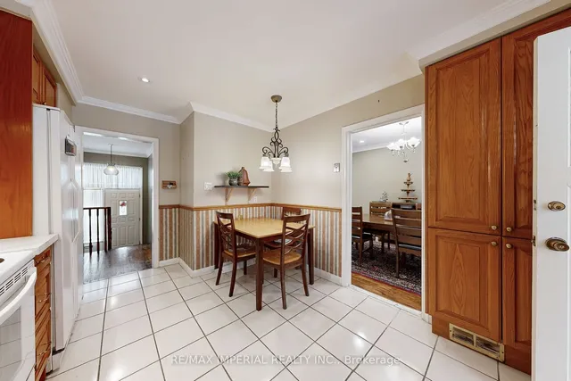 Additional image 11 of 10 Burke St