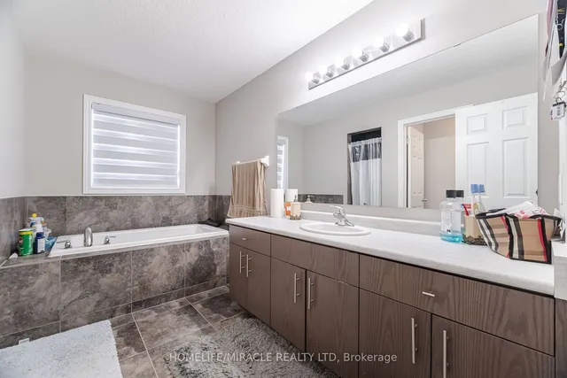 Additional image 22 of 504 Florencedale Cres