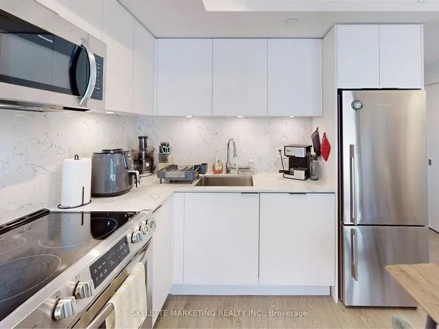 Additional image 10 of 25 Richmond St Unit 1411