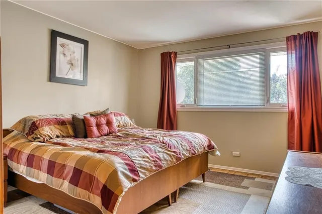 Additional image 16 of 55 CROSBY Dr