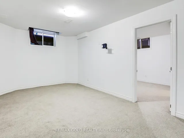 Additional image 32 of 920 Dunblane Crt