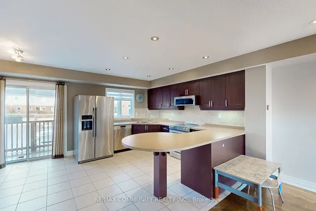 Additional image 21 of 3030 Lakeshore Blvd Unit 8