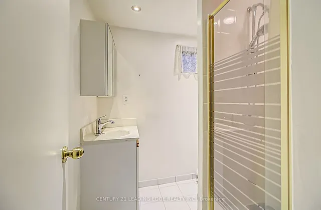 Additional image 34 of 218 Goldhawk Tr