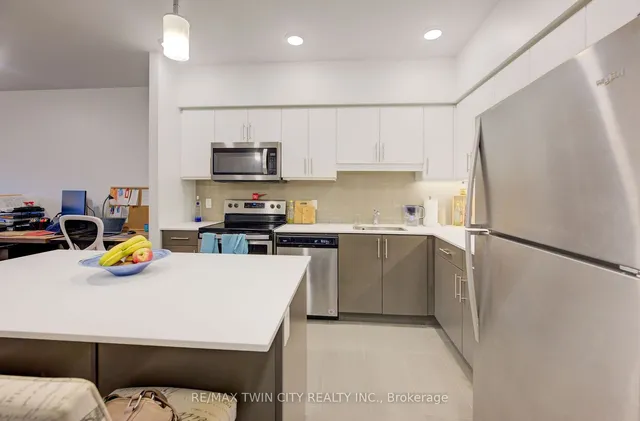 Additional image 16 of 399 Queen St Unit 314