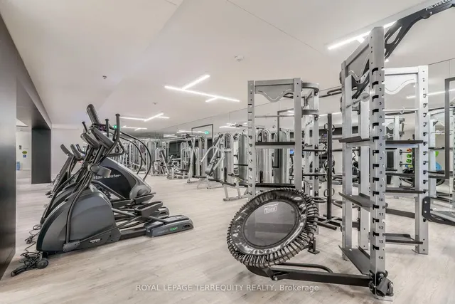 Additional image 13 of 181 Dundas St Unit 911