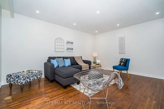 Additional image 5 of 15 Strathavon Dr