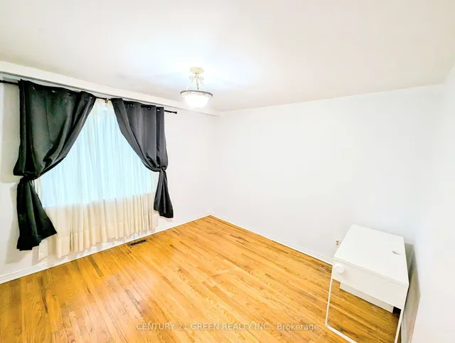 Additional image 9 of 751 Steeles Ave Unit 58