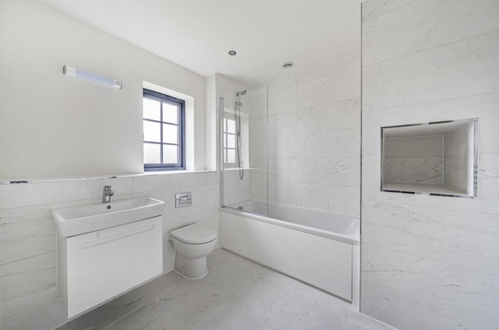 Additional image 4 of King Alfred's Drive, Wincanton, Somerset, BA9