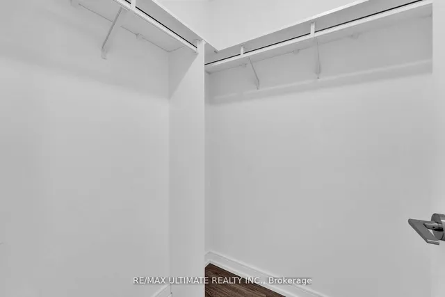 Additional image 6 of 225 Village Green Sq Unit 1006