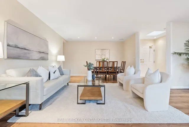 Additional image 5 of 3267 King St Unit PH #7