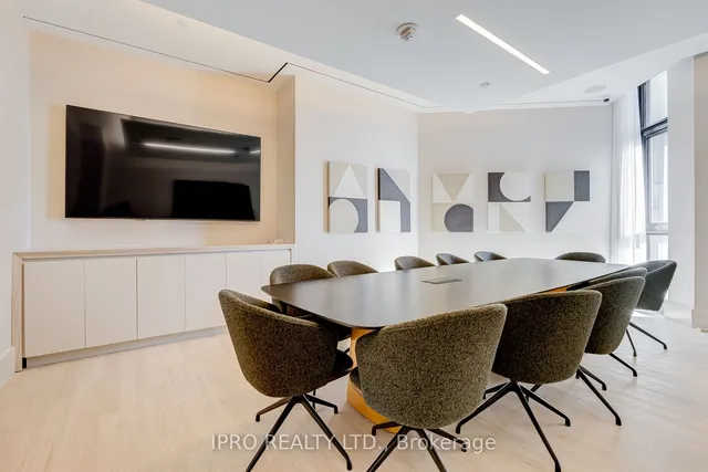 Additional image 27 of 2020 Bathurst St Unit 220