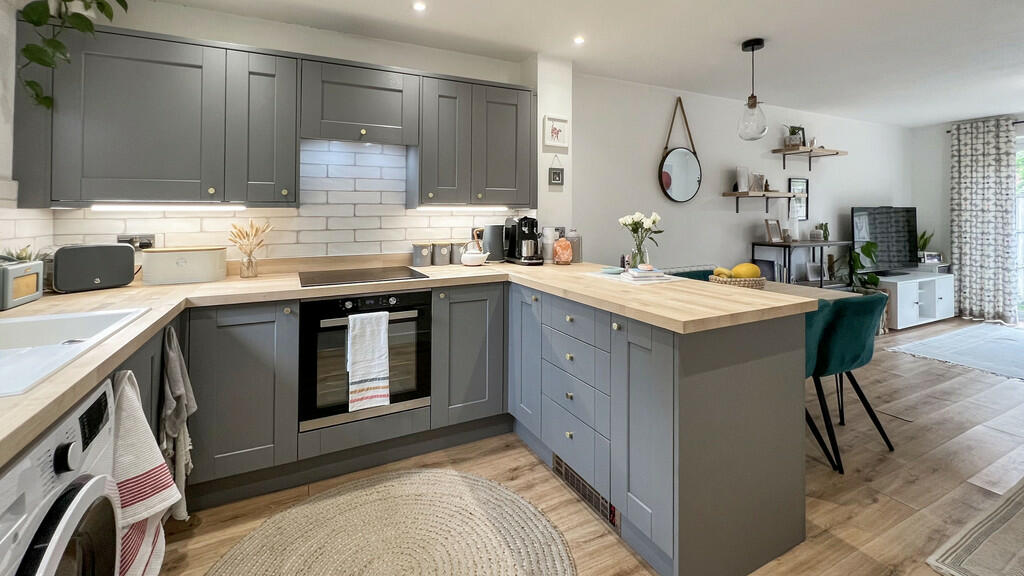 Additional image 15 of Castle View, Westbury