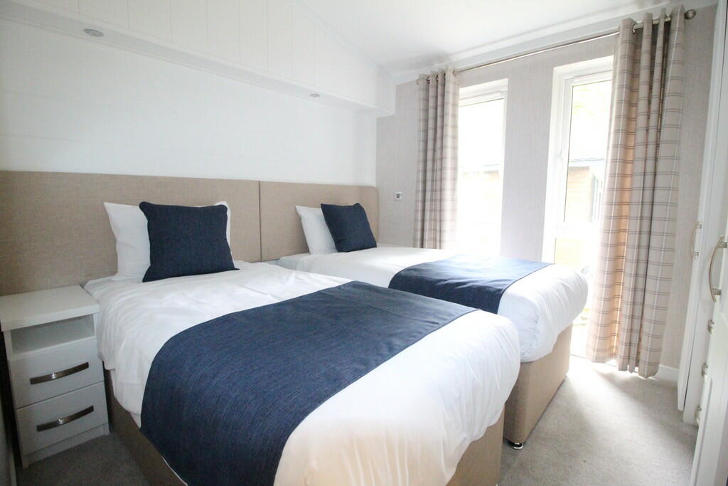 Additional image 12 of Lake View, Brokerswood Holiday Park, Brokerswood