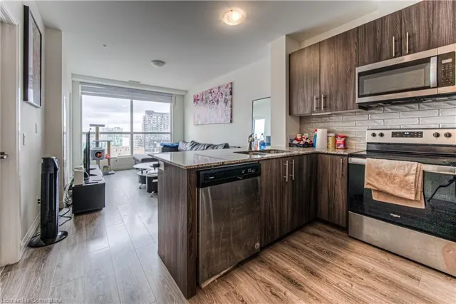 Additional image 15 of 104 Garment St Unit 1010