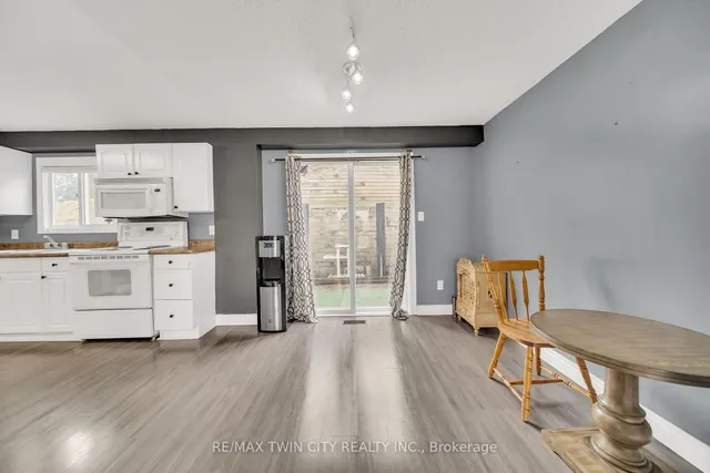 Additional image 12 of 648 Doon Village Rd Unit 10