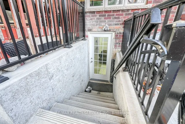 Additional image 39 of 716 Robert Ferrie Dr
