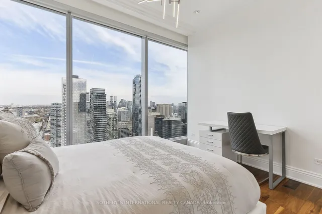 Additional image 33 of 183 Wellington St Unit 3802