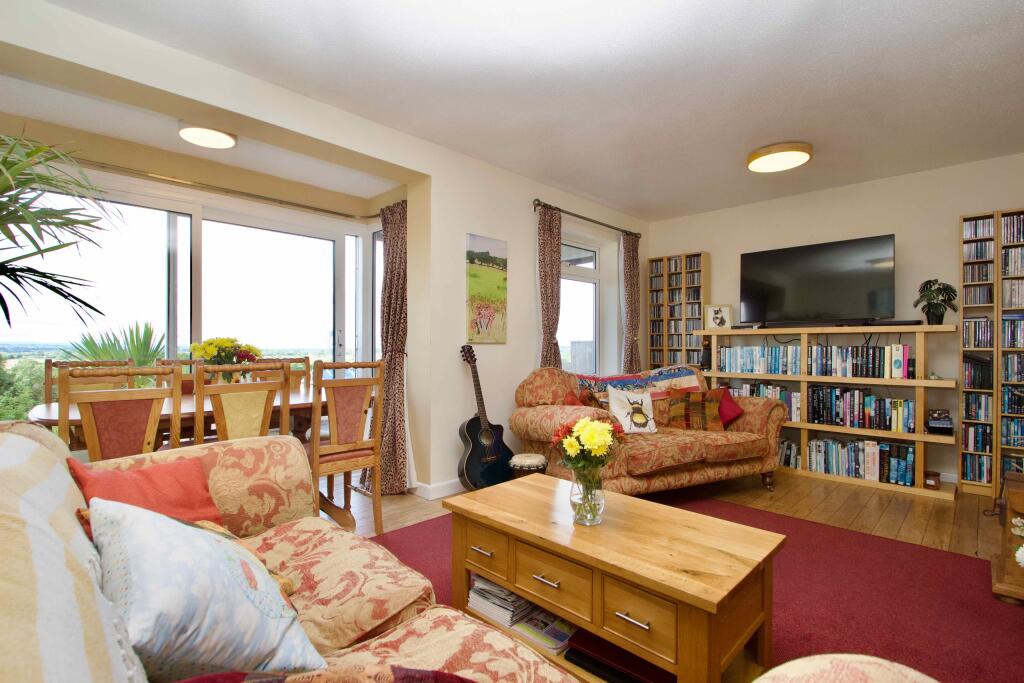 Additional image 4 of Hamlyn Road, Glastonbury, Somerset