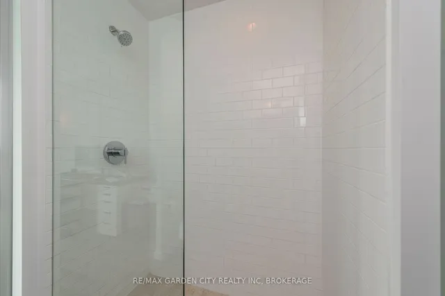 Additional image 22 of 103 The Queensway Unit 405