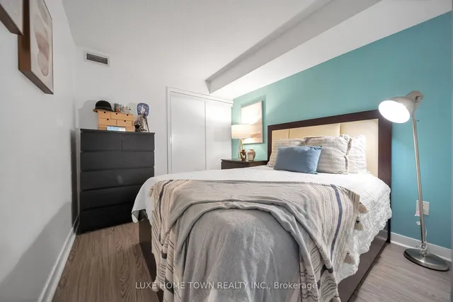Additional image 19 of 4K Spadina Ave Unit 711