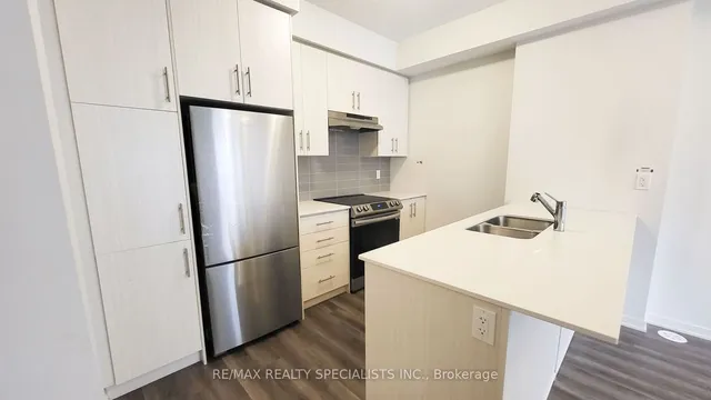 Additional image 11 of 260 Twelfth St Unit 14