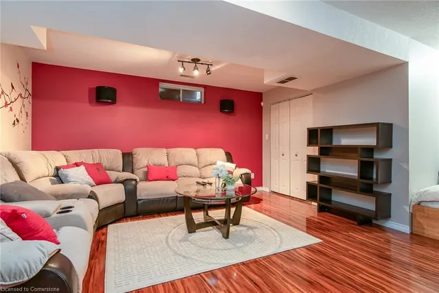 Additional image 37 of 43 Cotton Grass St