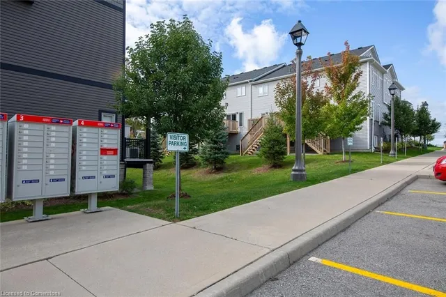 Additional image 28 of 1989 Ottawa St Unit 17E