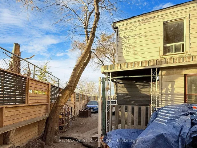 Additional image 27 of 47 Lindner St