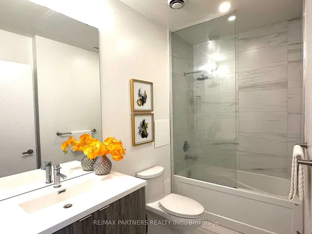 Additional image 10 of 138 Downes St Unit 1209