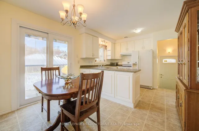 Additional image 8 of 336 Vanier Dr