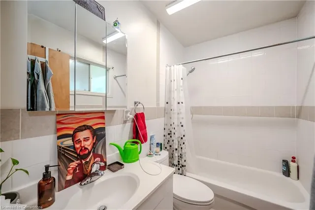 Additional image 33 of 58 Fifth Ave